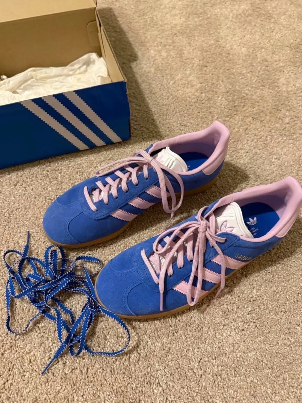 adidas Gazelle Women’s Sneakers 8 Blue Pink